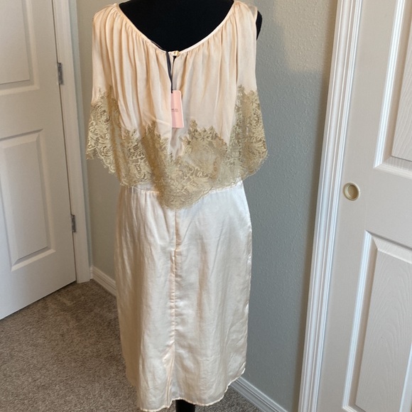 R.E.D Valentino dress⭐️⭐️ - Picture 6 of 14